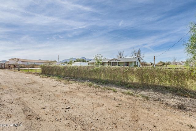 26708 S SOSSAMAN Road, Queen Creek, AZ 85142