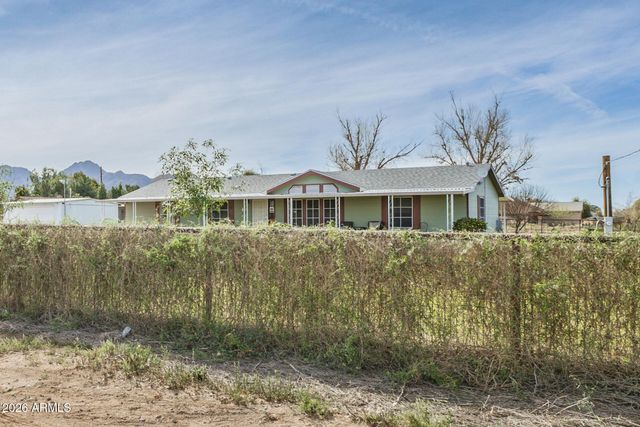 26708 S SOSSAMAN Road, Queen Creek, AZ 85142