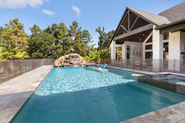 23591 Cannondale Loop, Montgomery, TX 77316