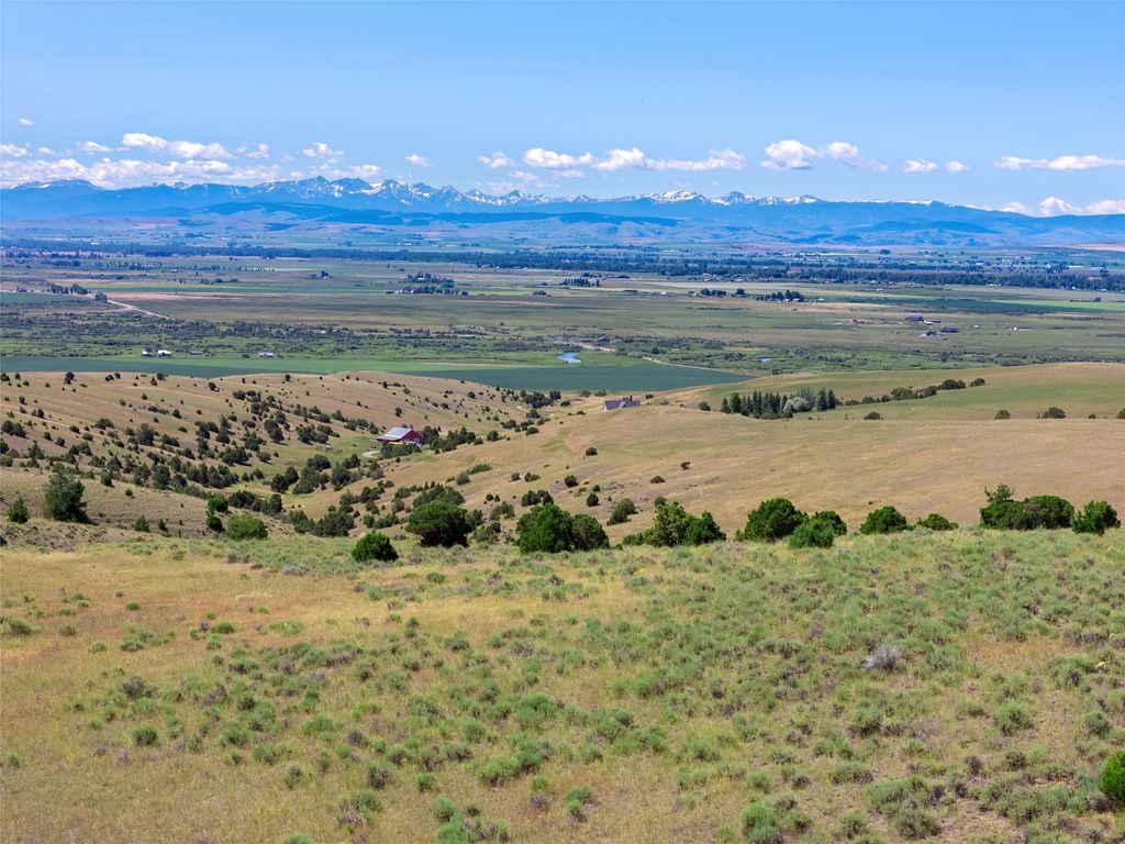 Image 22 of property listing at 5835 Spaulding Bridge Road, Belgrade, MT 59714