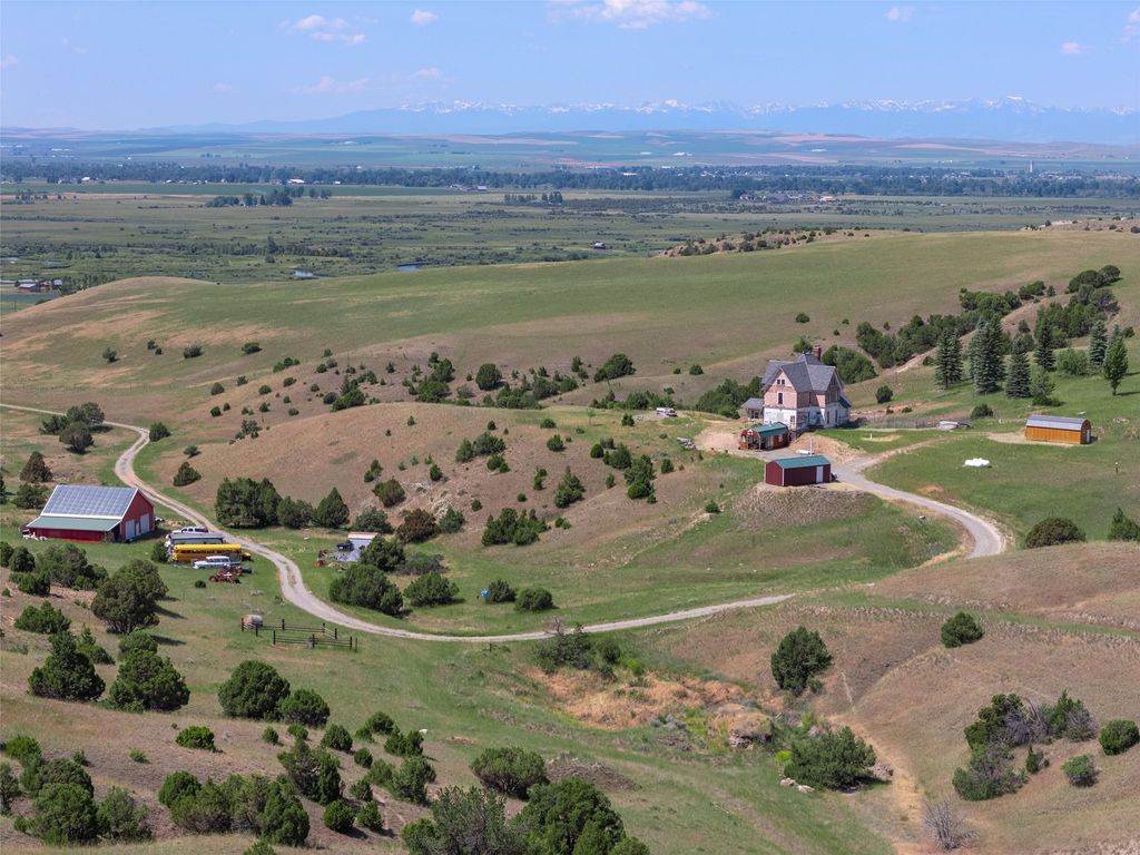 Image 25 of property listing at 5835 Spaulding Bridge Road, Belgrade, MT 59714