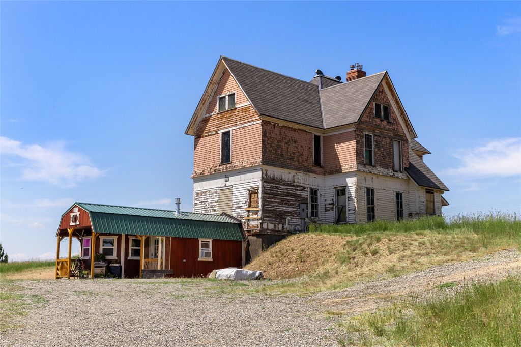 Image 29 of property listing at 5835 Spaulding Bridge Road, Belgrade, MT 59714
