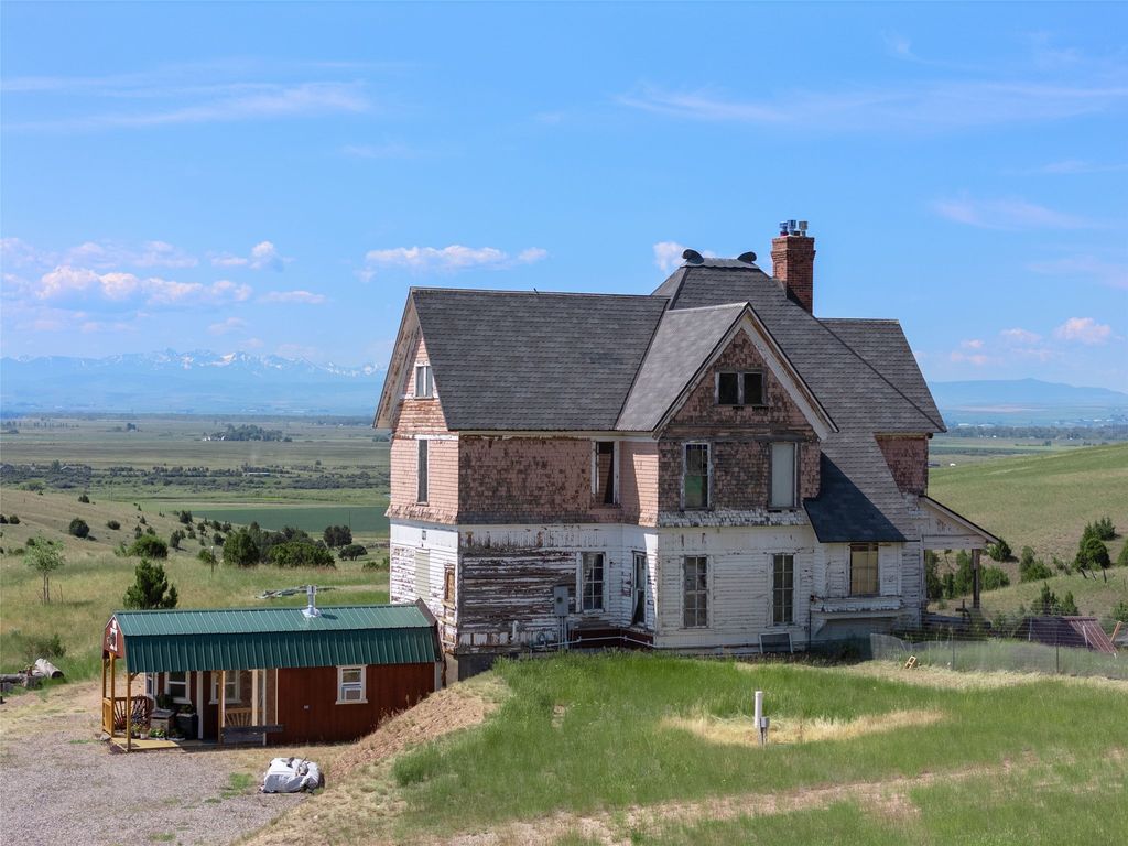 Image 31 of property listing at 5835 Spaulding Bridge Road, Belgrade, MT 59714