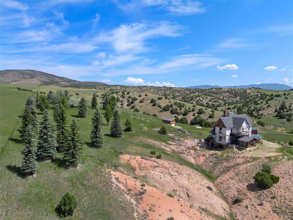 Image 34 of property listing at 5835 Spaulding Bridge Road, Belgrade, MT 59714