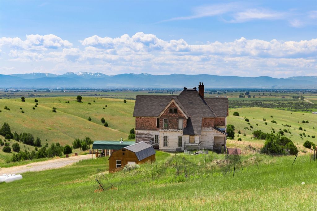 Image 36 of property listing at 5835 Spaulding Bridge Road, Belgrade, MT 59714