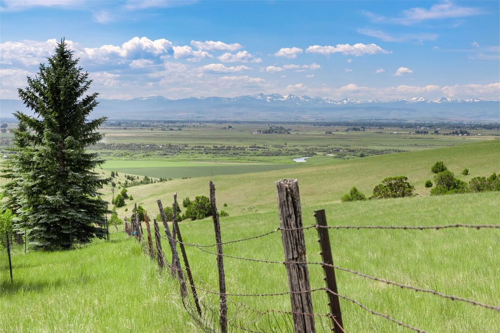 Image 40 of property listing at 5835 Spaulding Bridge Road, Belgrade, MT 59714