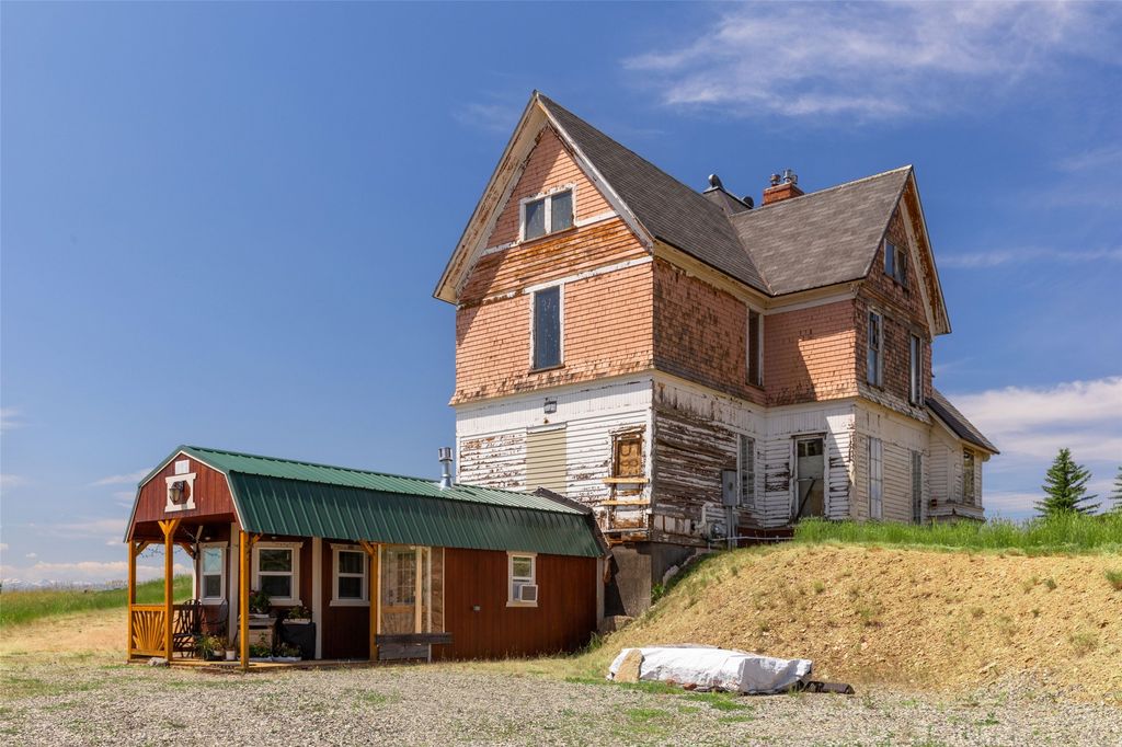 Image 52 of property listing at 5835 Spaulding Bridge Road, Belgrade, MT 59714