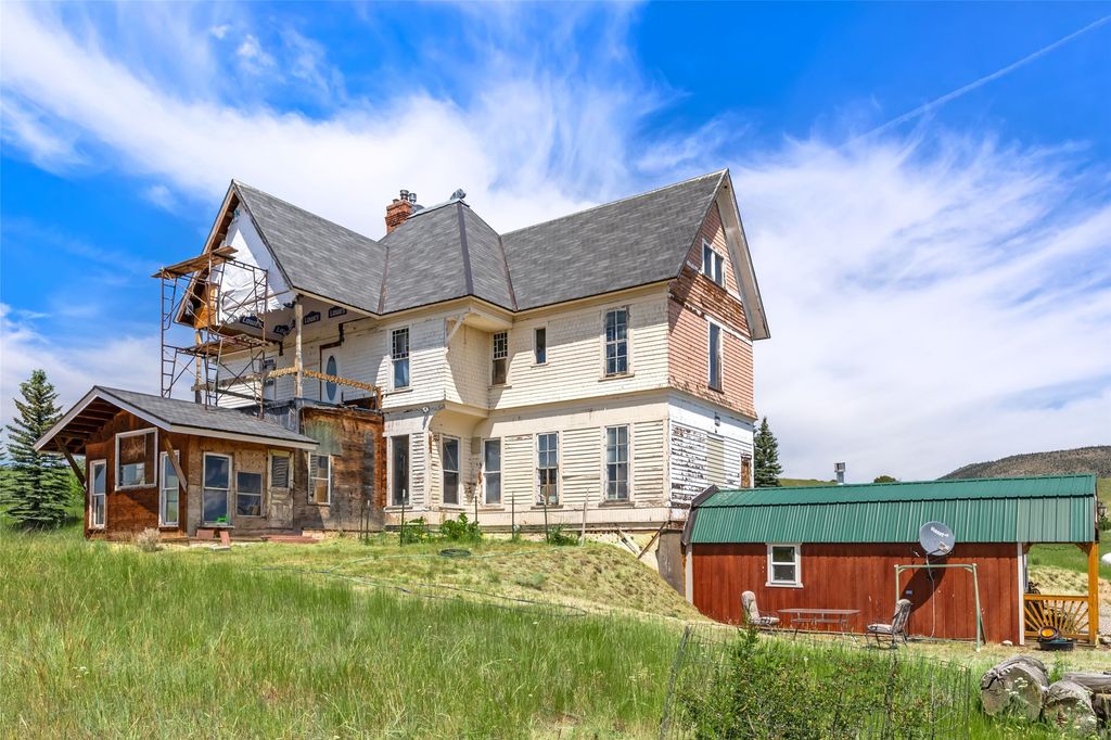 Image 54 of property listing at 5835 Spaulding Bridge Road, Belgrade, MT 59714