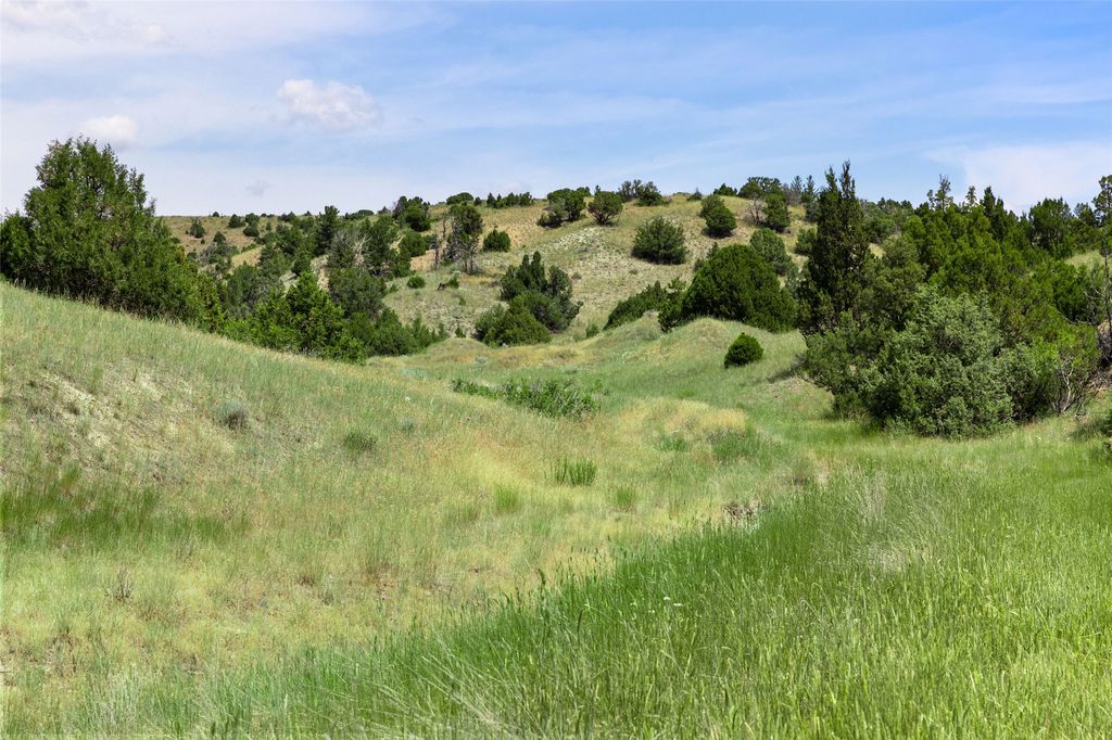 Image 60 of property listing at 5835 Spaulding Bridge Road, Belgrade, MT 59714