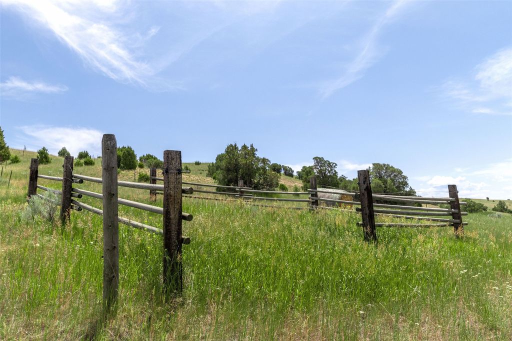 Image 62 of property listing at 5835 Spaulding Bridge Road, Belgrade, MT 59714