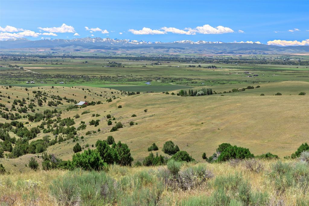 Image 73 of property listing at 5835 Spaulding Bridge Road, Belgrade, MT 59714