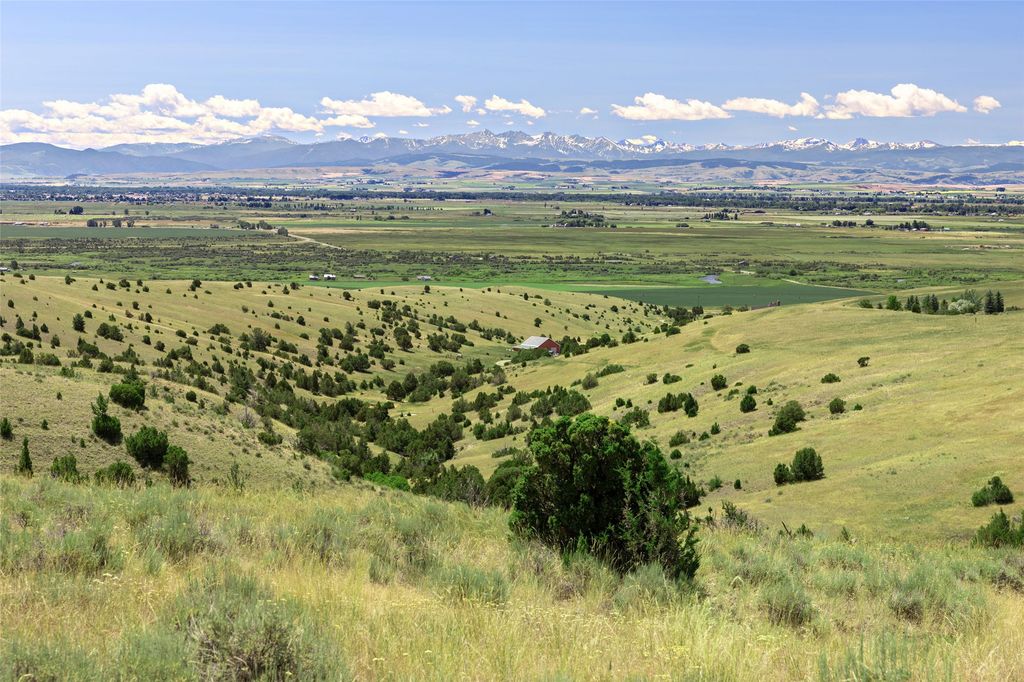 Image 74 of property listing at 5835 Spaulding Bridge Road, Belgrade, MT 59714