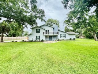 707 Avenue C, Sweeny, TX 77480