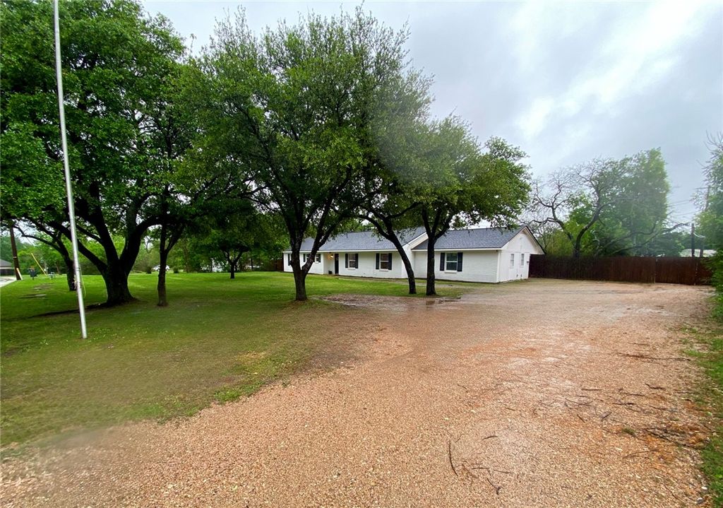 1012 Winding Road, College Station, TX 77840 — photo 2