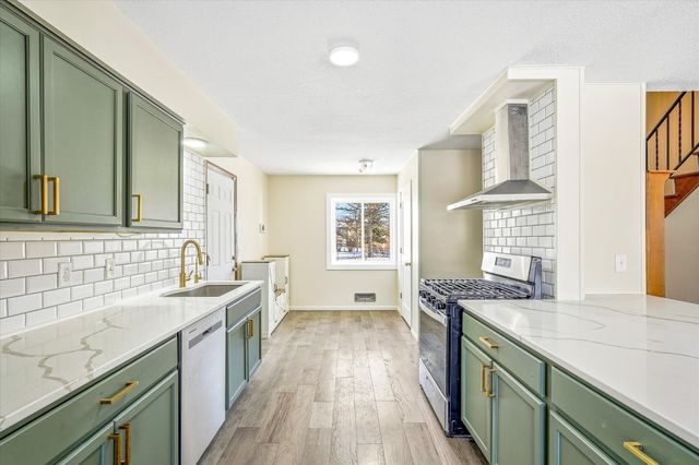 8200 Foothill Road S, Cottage Grove, MN 55016