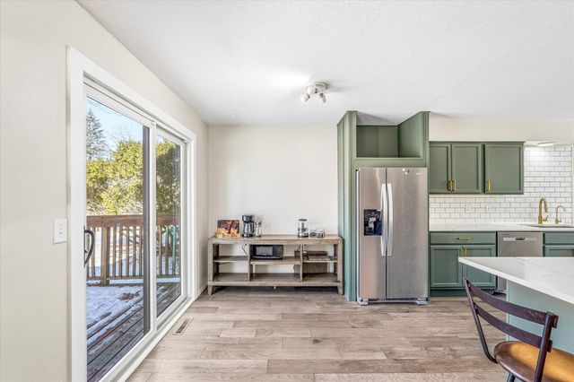 8200 Foothill Road S, Cottage Grove, MN 55016