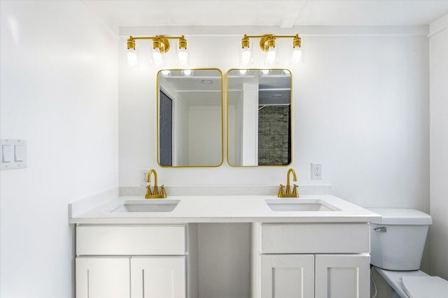 8200 Foothill Road S, Cottage Grove, MN 55016