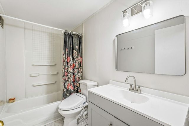 8200 Foothill Road S, Cottage Grove, MN 55016