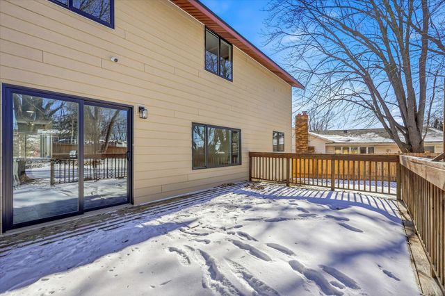 8200 Foothill Road S, Cottage Grove, MN 55016