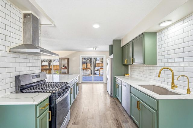 8200 Foothill Road S, Cottage Grove, MN 55016