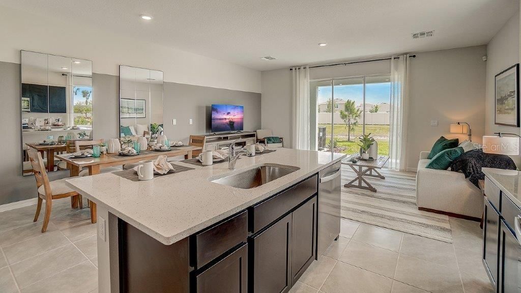 Image 11 of property listing at 11140 VELVET APRICOT DRIVE, Land O Lakes, FL 34638