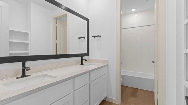3413 Comice Lane, Pearland, TX 77581
