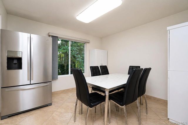 64 Amanda Court, Staten Island, NY 10312