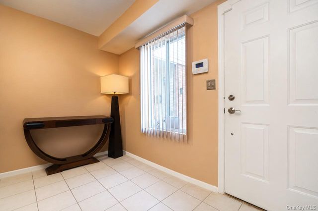 64 Amanda Court, Staten Island, NY 10312