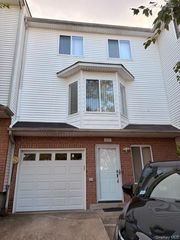 64 Amanda Court, Staten Island, NY 10312