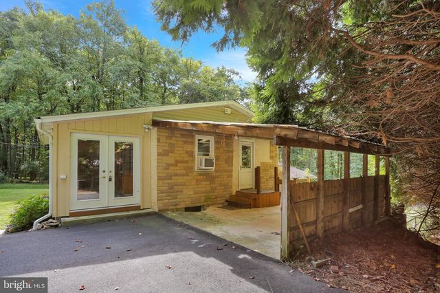 129 ORCHARD RD, Fleetwood, PA 19522