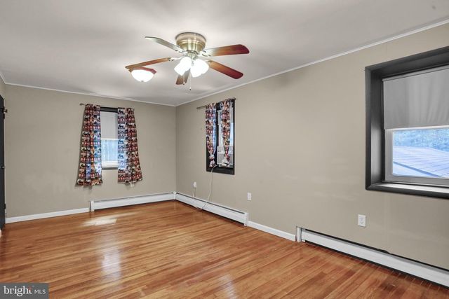 129 ORCHARD RD, Fleetwood, PA 19522