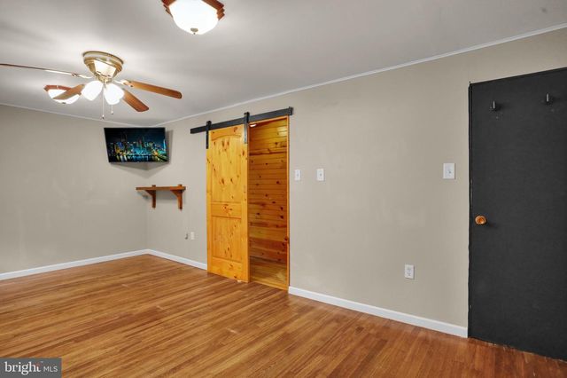 129 ORCHARD RD, Fleetwood, PA 19522