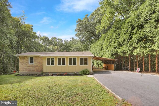129 ORCHARD RD, Fleetwood, PA 19522