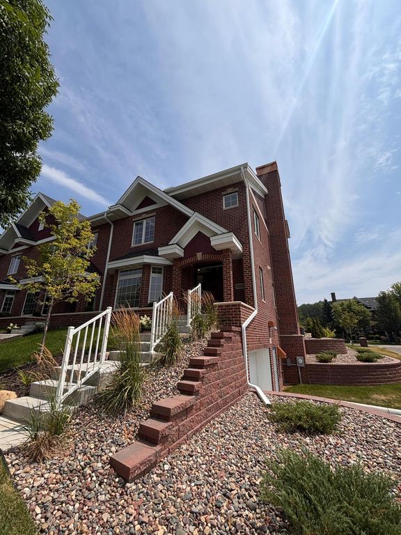 10823 Falling Water Lane A, Woodbury, MN 55129 — exterior