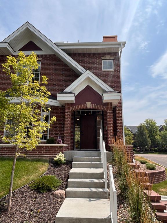 10823 Falling Water Lane A, Woodbury, MN 55129 — photo 3
