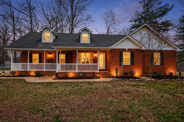 2502 Dobbins Pike, Portland, TN 37148