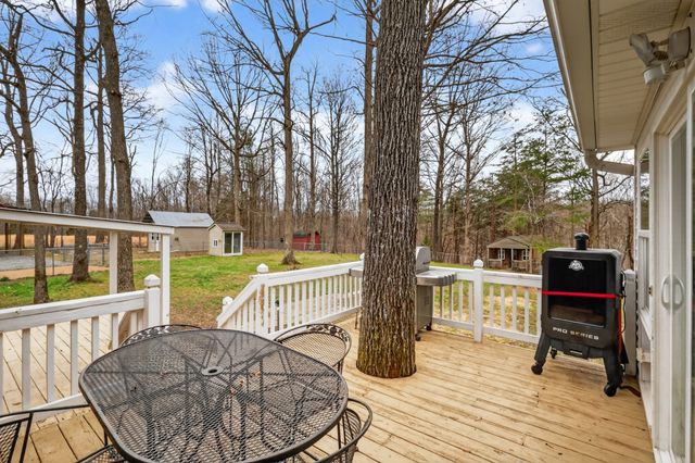 2502 Dobbins Pike, Portland, TN 37148