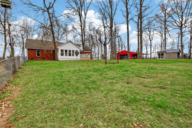 2502 Dobbins Pike, Portland, TN 37148