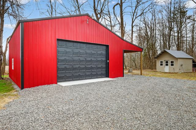 2502 Dobbins Pike, Portland, TN 37148