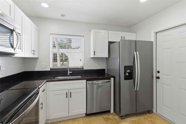 5223 SHADOW LAWN DRIVE, Sarasota, FL 34242