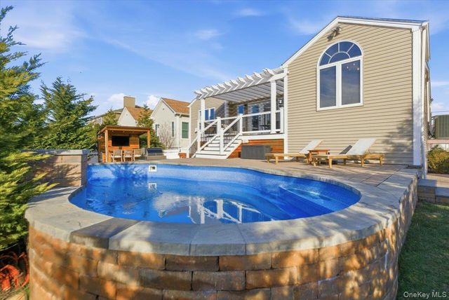 41 Stillwater Avenue, Massapequa, NY 11758