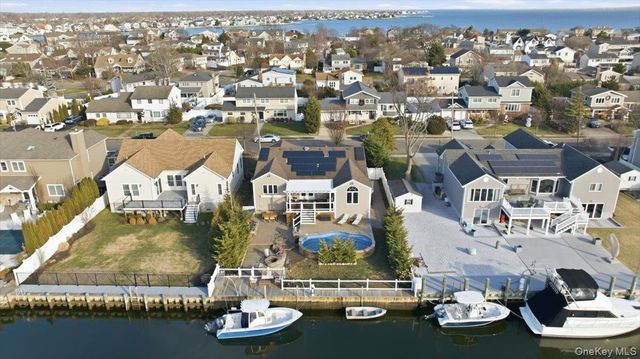 41 Stillwater Avenue, Massapequa, NY 11758