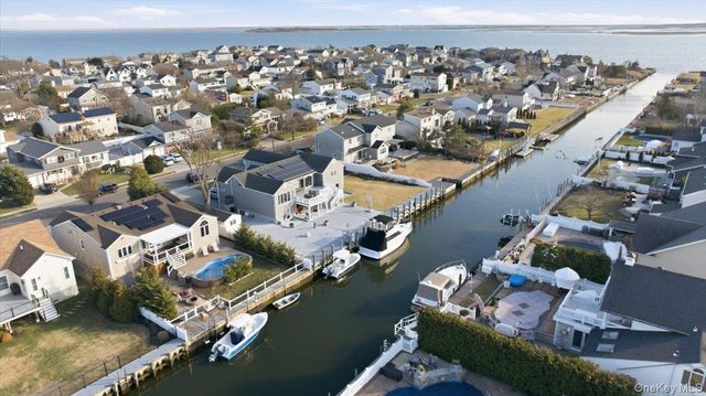 41 Stillwater Avenue, Massapequa, NY 11758