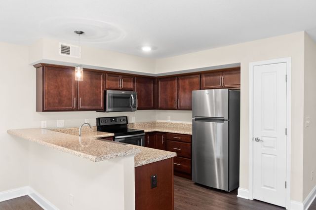 1552 Tylertown Rd Apt 503, Clarksville, TN 37040