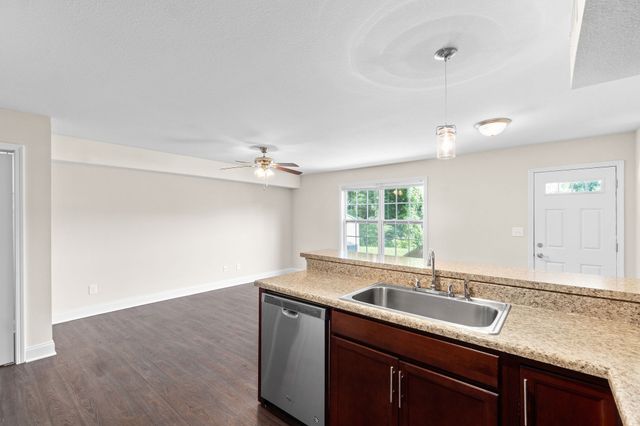 1552 Tylertown Rd Apt 503, Clarksville, TN 37040