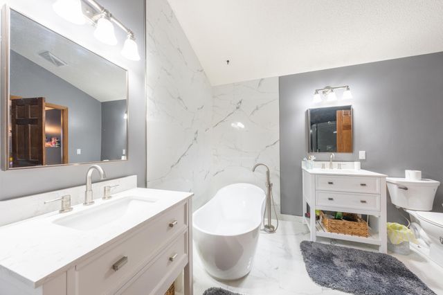 17100 Fieldcrest Avenue, Farmington, MN 55024