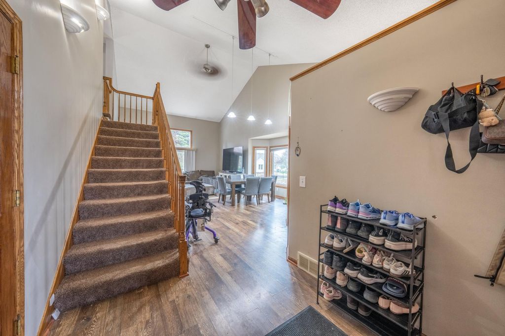 17100 Fieldcrest Avenue, Farmington, MN 55024 — photo 5