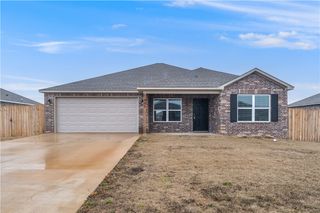 905 W Aiden Drive, Siloam Springs, AR 72761