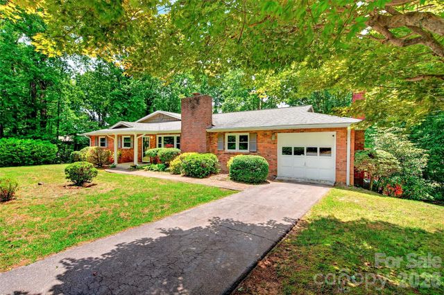 103 Richard Lane, Black Mountain, NC 28711