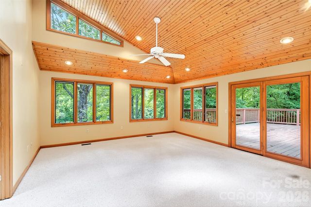 103 Richard Lane, Black Mountain, NC 28711